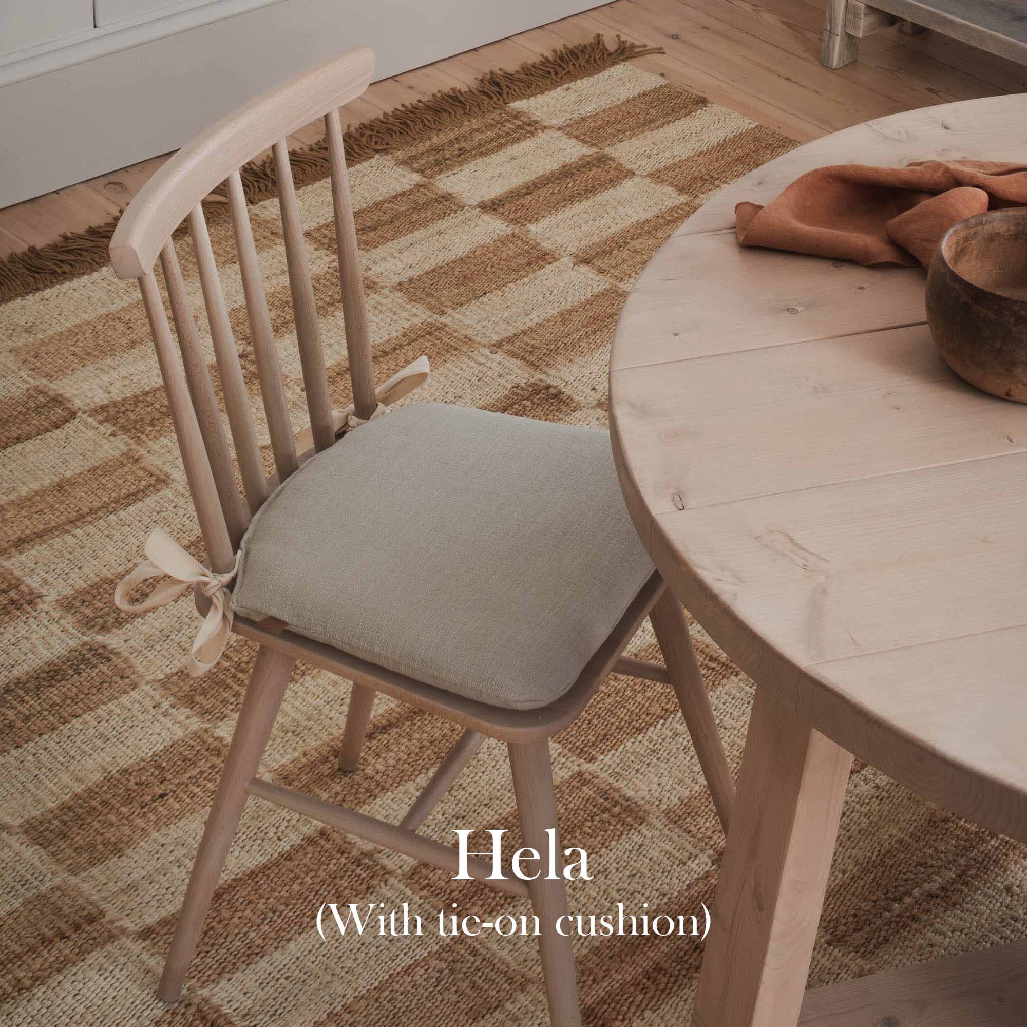 Tie-on Cushion for Hela &amp; Knot