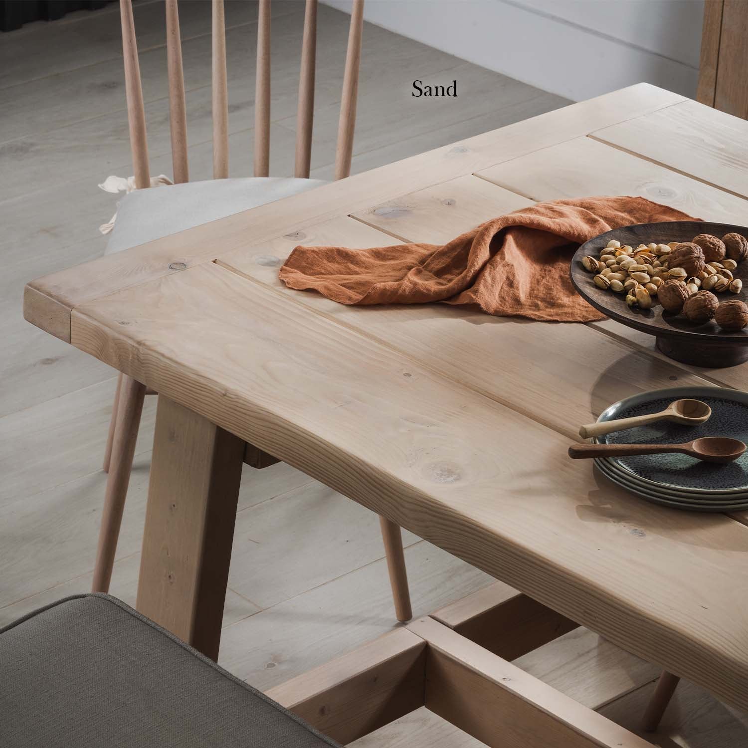 Coast Indoor Dining Table