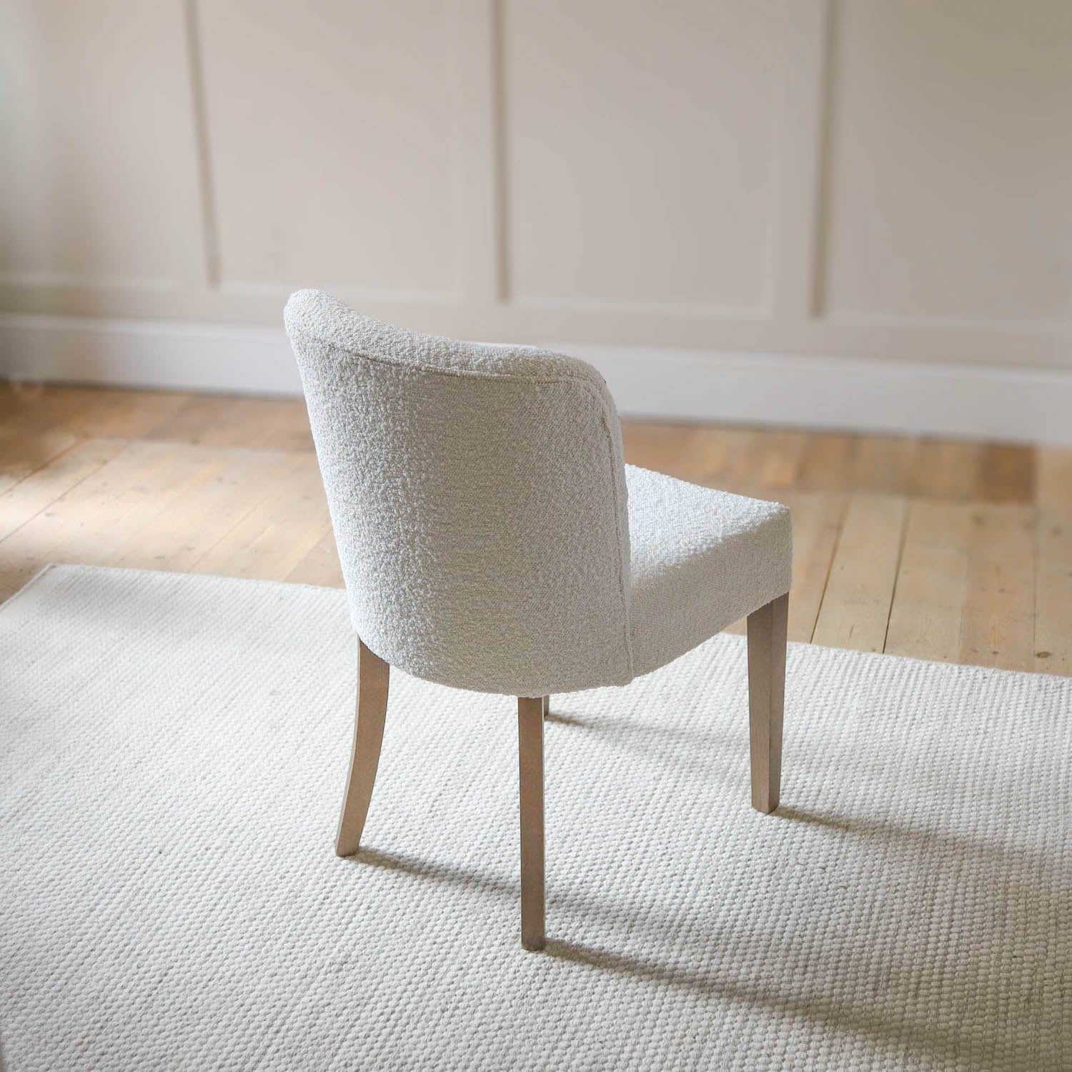 Tuft Dining Chair