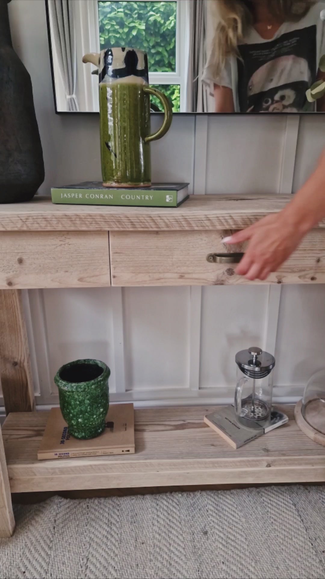 Kitchen console store table with shelves